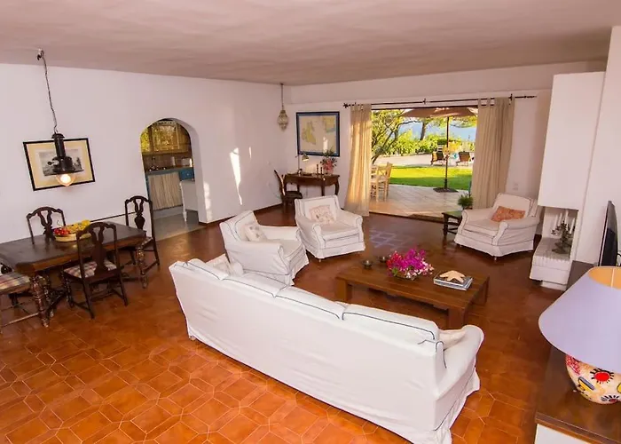 Дом отдыха Sunny Аргостолион